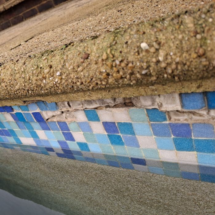 cracks in pool tiles